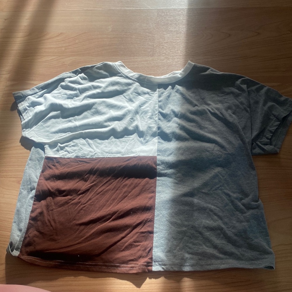 Color block batwing sleeve tee